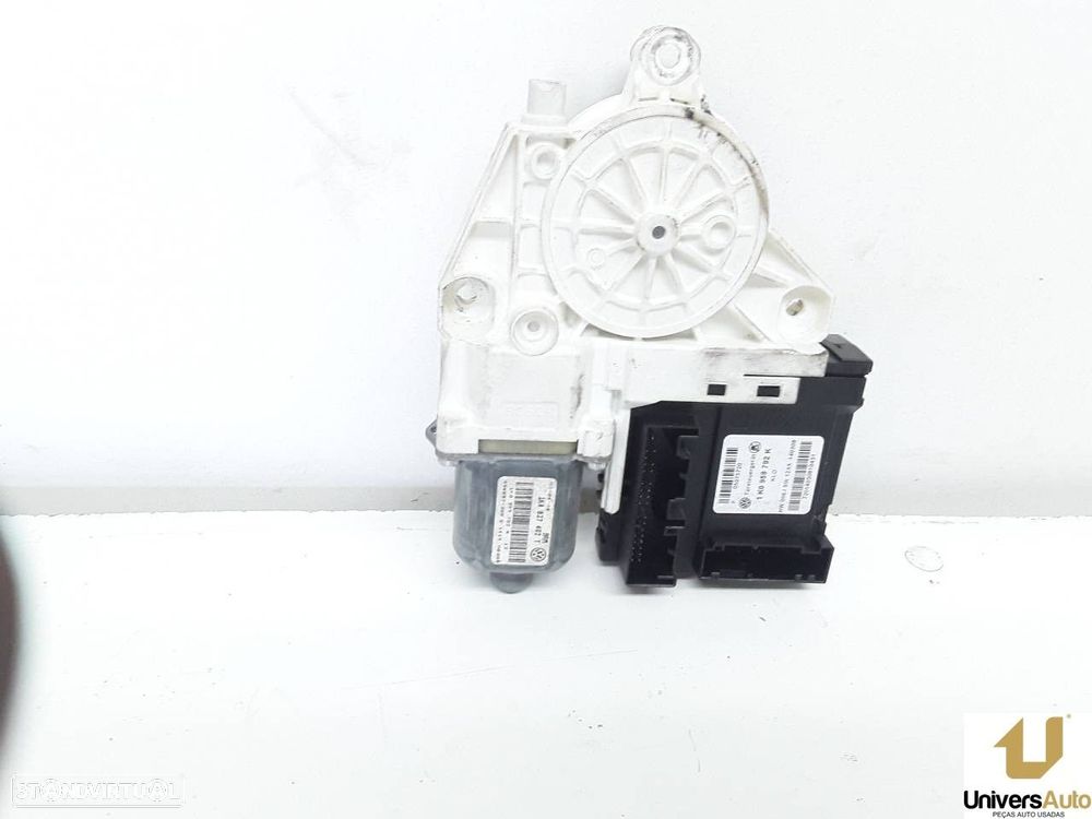 MOTOR ELEVADOR DE VIDRO FRONTAL DIREITO VOLKSWAGEN GOLF V 2007 -1K4837402T - 8
