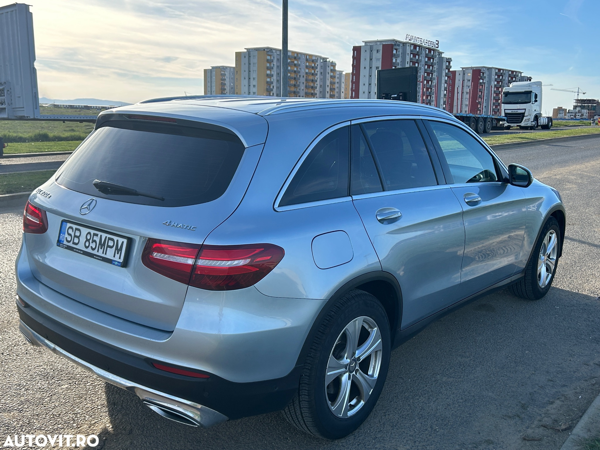 Mercedes-Benz GLC 220 d 4MATIC - 2