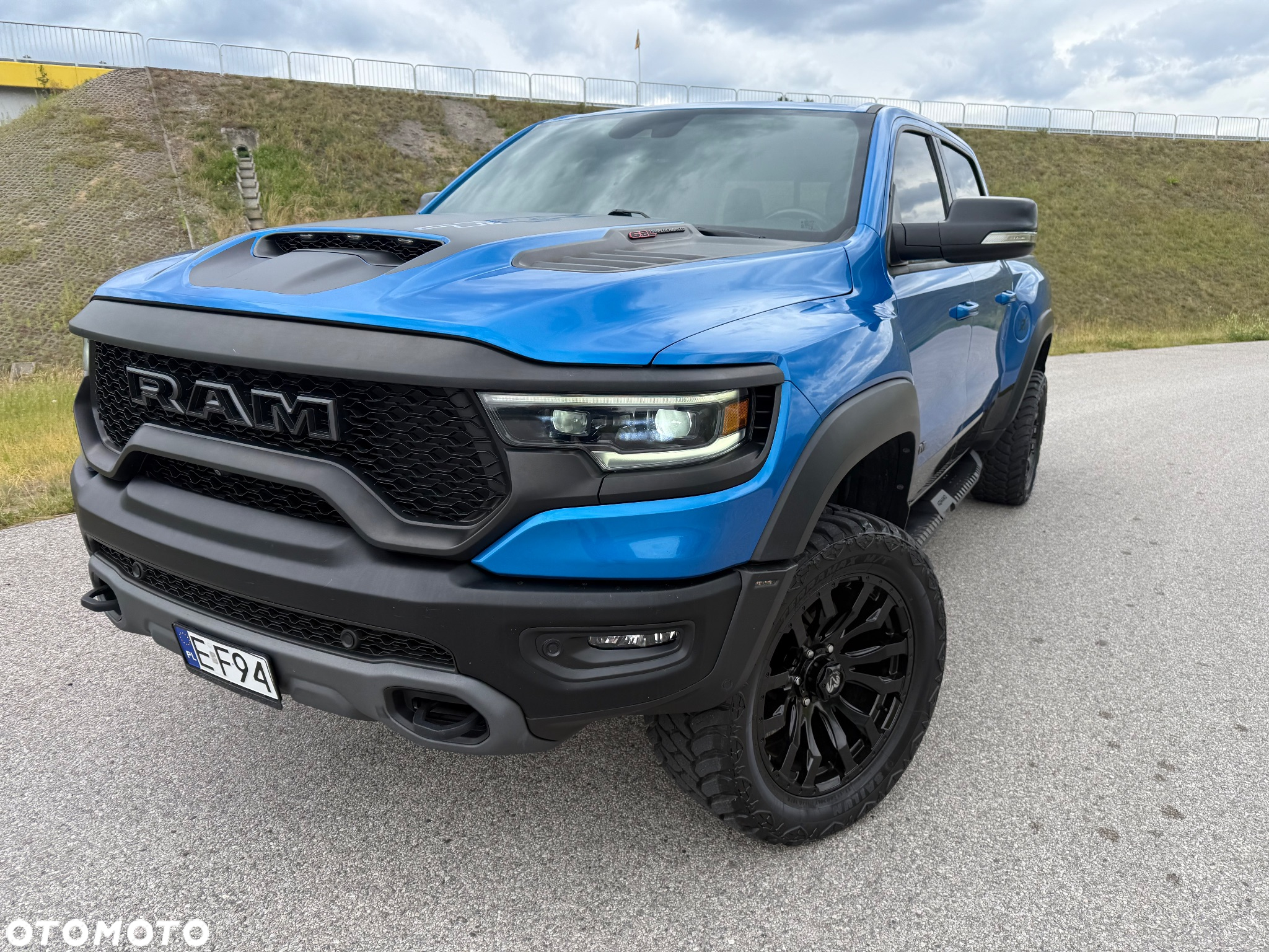 RAM 1500 TRX - 16