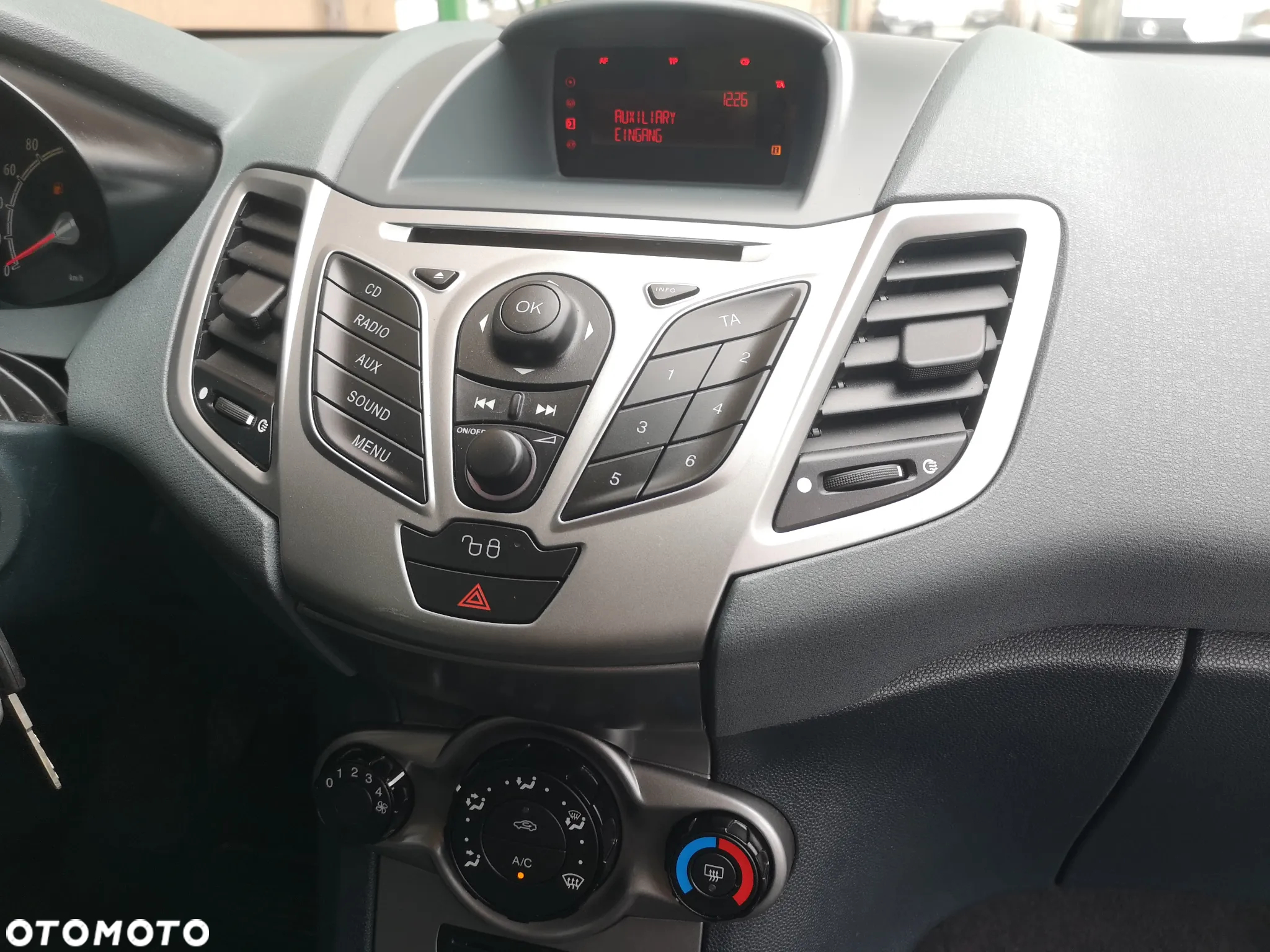 Ford Fiesta 1.25 Trend - 12