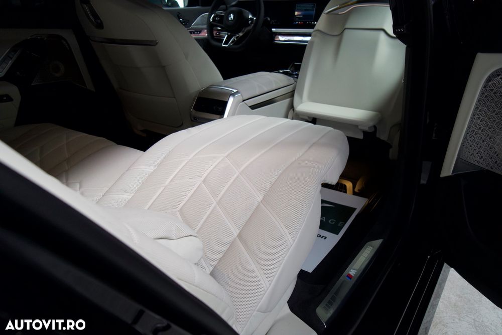 BMW Seria 7 740d xDrive MHEV - 14