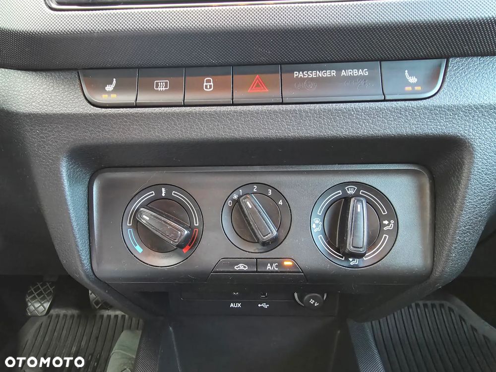 Skoda Fabia 1.0 TSI Ambition - 11