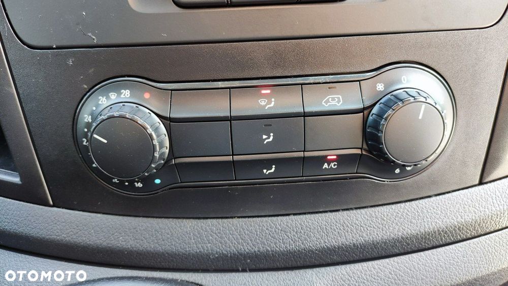 Mercedes-Benz Vito - 29