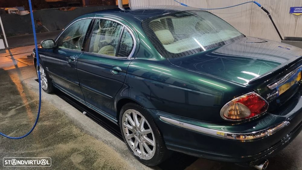 Jaguar X-Type SW 2.5 V6 Executive Aut. - 4