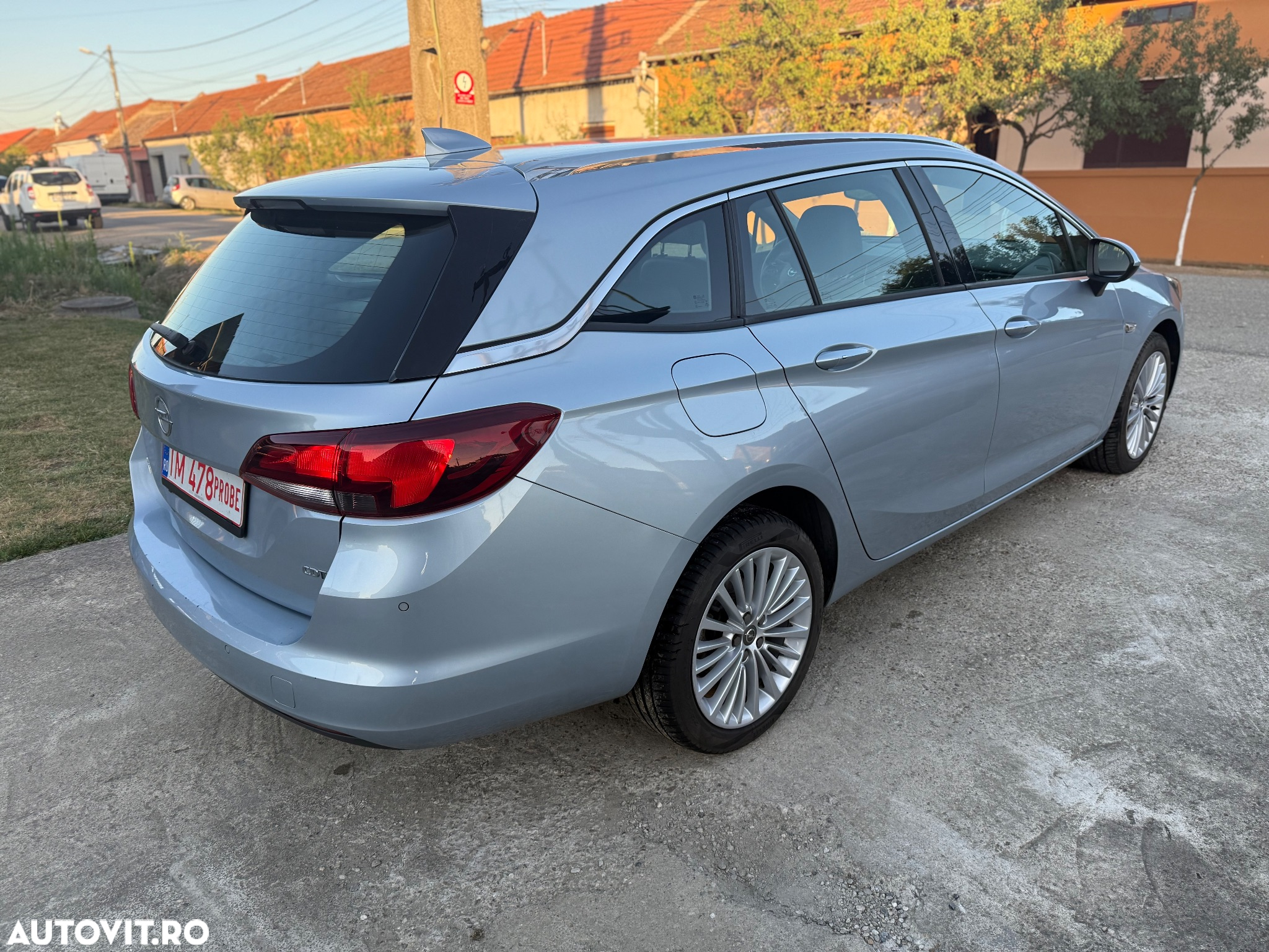 Opel Astra 1.6 CDTI ECOTEC ECOFlex Start/Stop Dynamic - 4