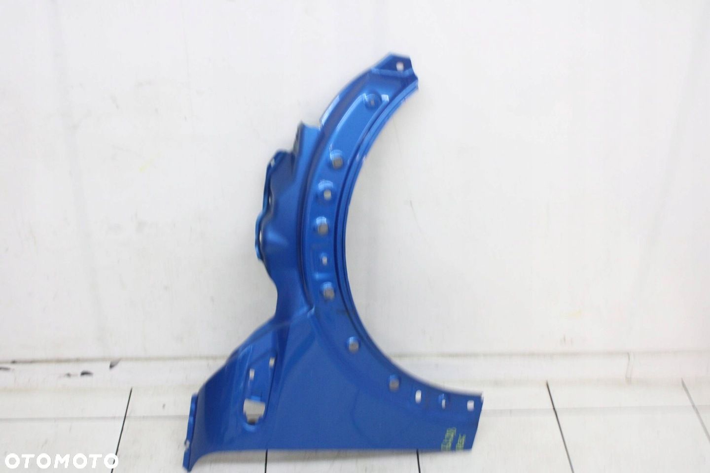 MINI COOPER ONE R55 R56 06R- BŁOTNIK PRAWY PRZÓD PRZEDNI A59 - 1