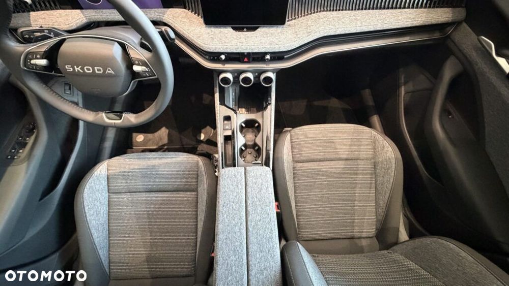 Skoda Superb 2.0 TDI SCR Drive DSG - 29