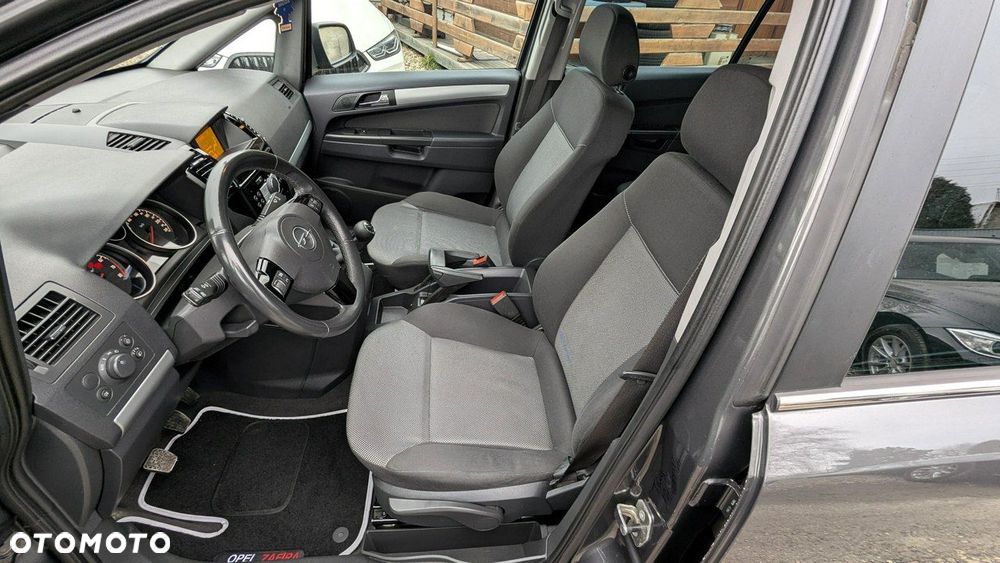 Opel Zafira - 11