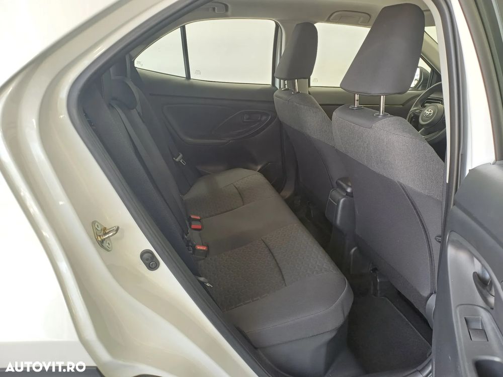 Toyota Yaris 1.5 VVT-i HSD Exclusive Style - 26