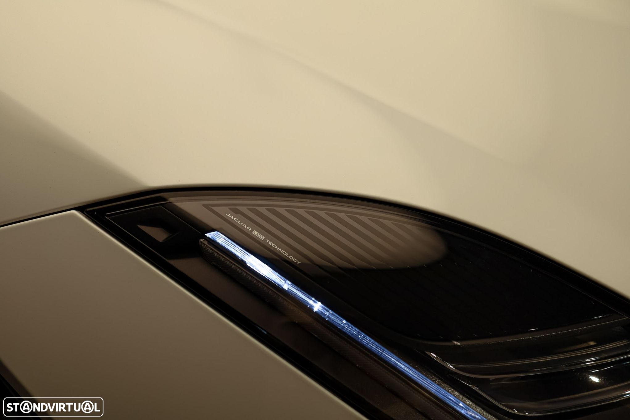 Jaguar F-Type 2.0 i4 R-Dynamic - 49