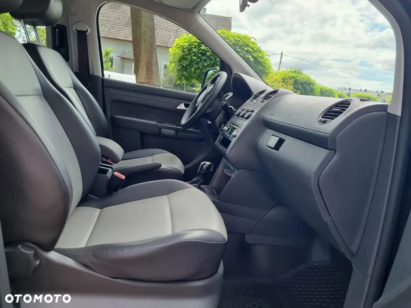 Volkswagen Caddy Maxi 2.0 TDI Comfortline DSG - 20