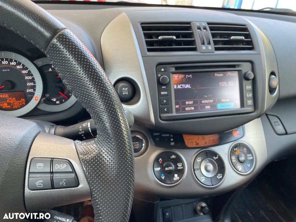 Toyota RAV4 - 5