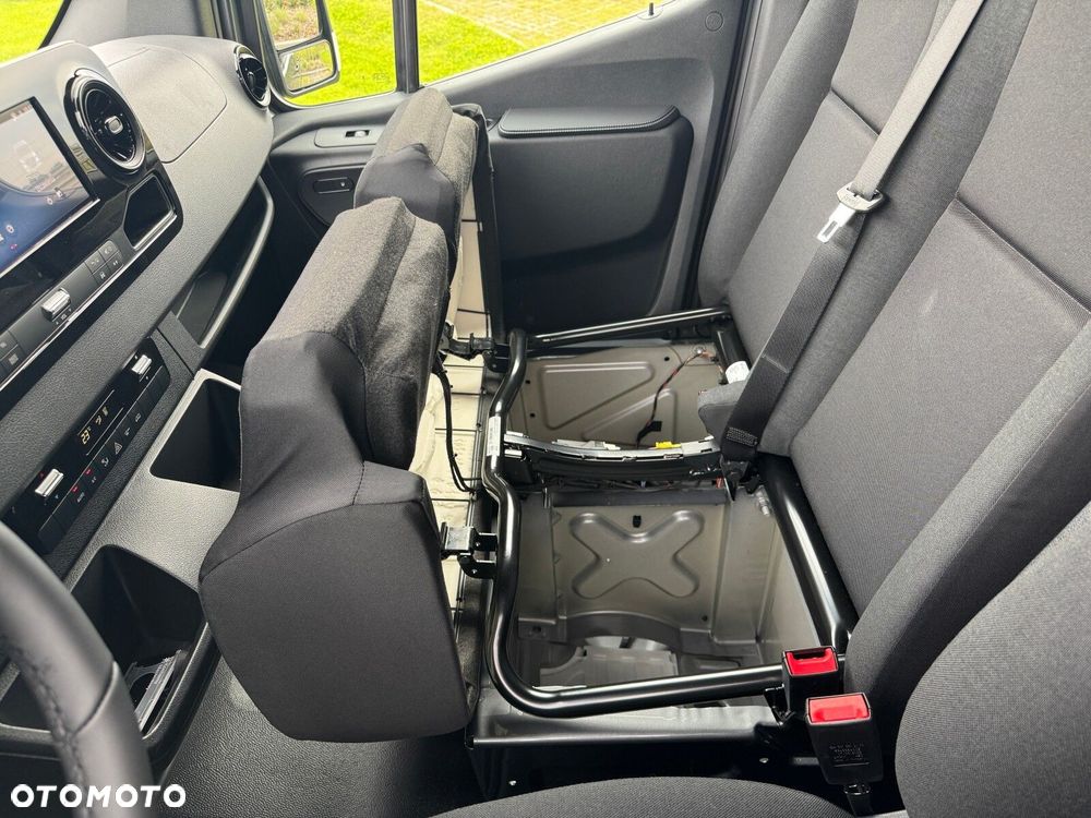 Mercedes-Benz Sprinter 319 CDI KA OM654 długi PRO - 19