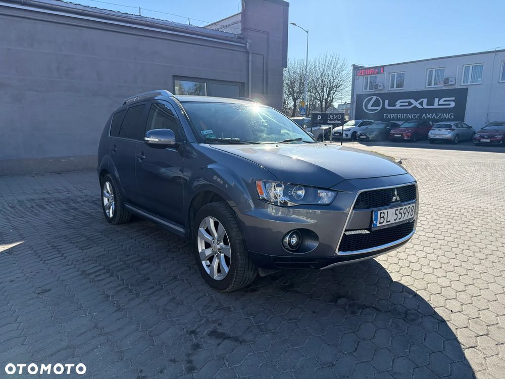 Mitsubishi Outlander 2.0 Intense 2WD - 9