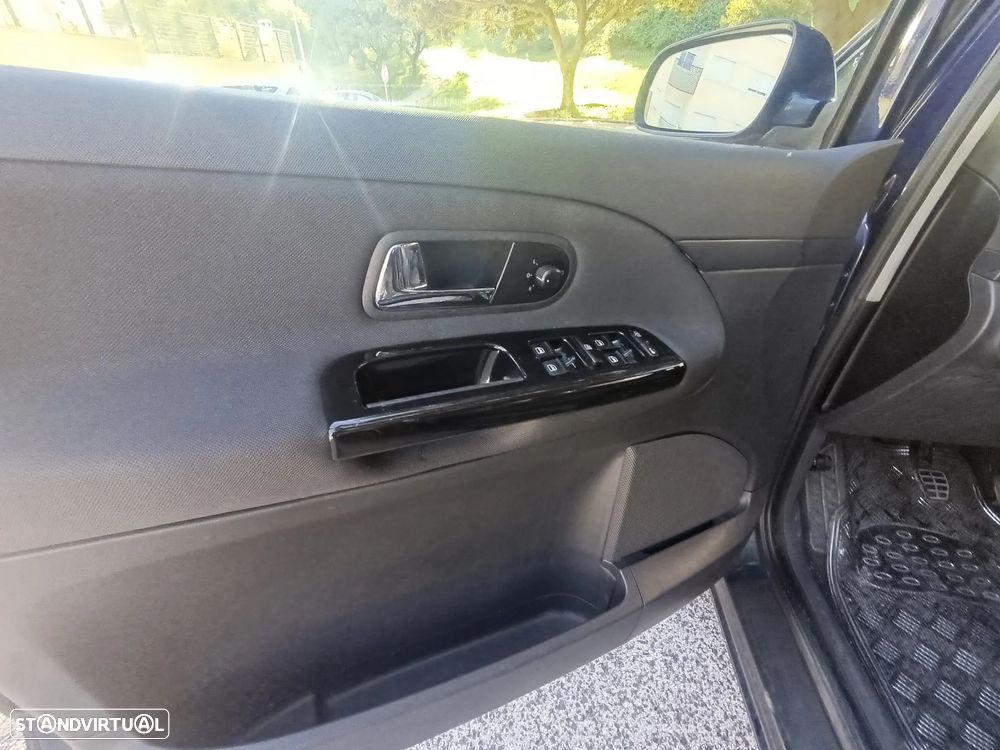 SEAT Alhambra 1.9 TDI Sport - 24