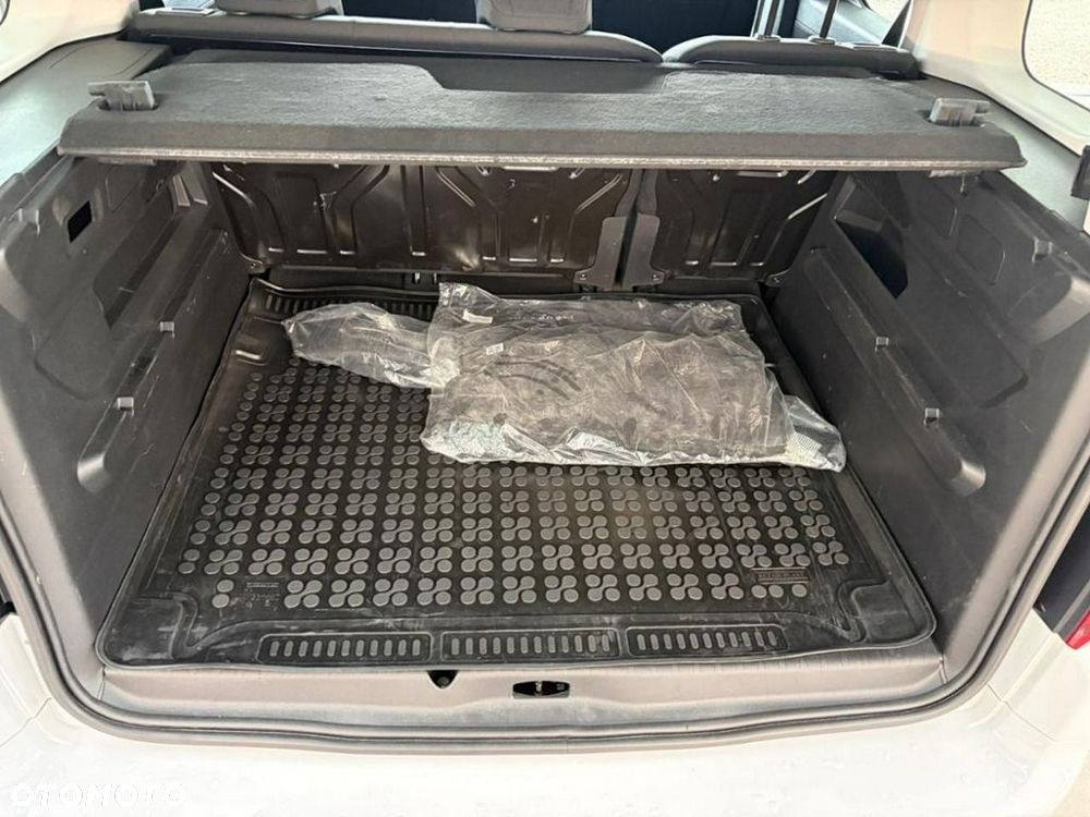 Toyota Proace City - 21
