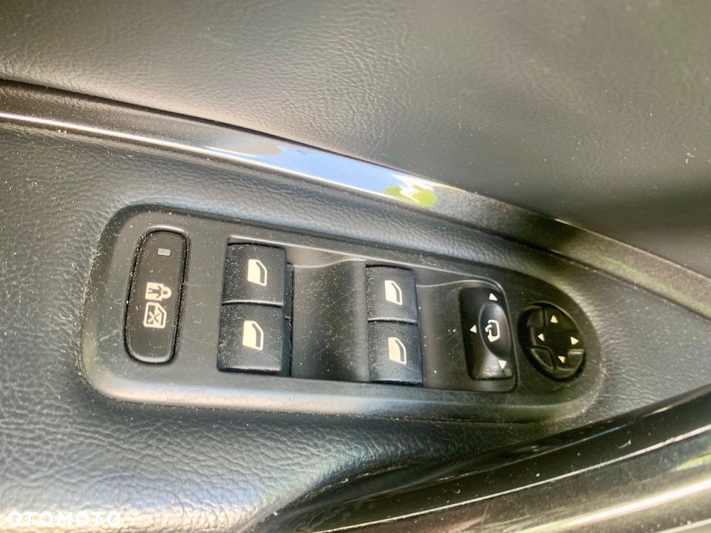 Citroën C5 2.2 HDi Exclusive Equilibre Navi - 13