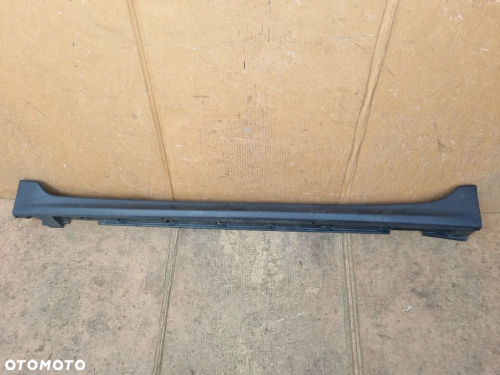 SUZUKI SWIFT MK8 LISTWA PROGOWA LEWA - 1