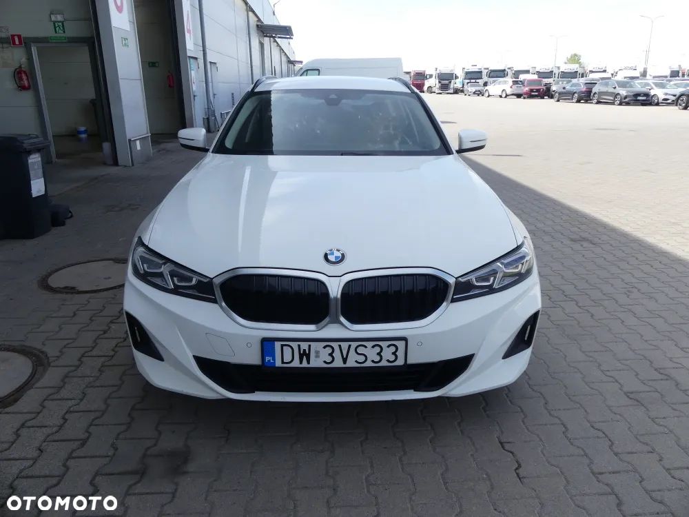 BMW Seria 3 318d mHEV - 2