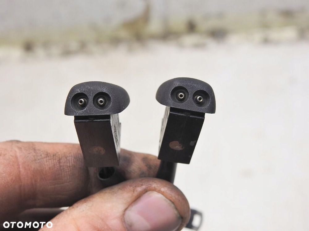 DYSZA SPRYSKIWACZA MASKI FORD MONDEO MK4 XS4117666A - 8
