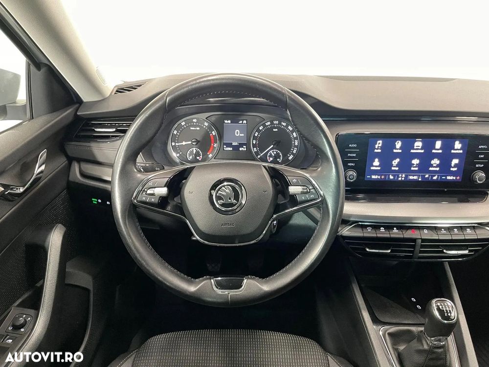 Skoda Octavia 1.5 TSI Ambition - 7