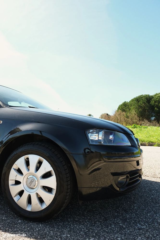 Audi A3 1.6 FSI Attraction - 18