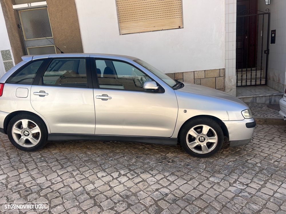 SEAT Ibiza - 2