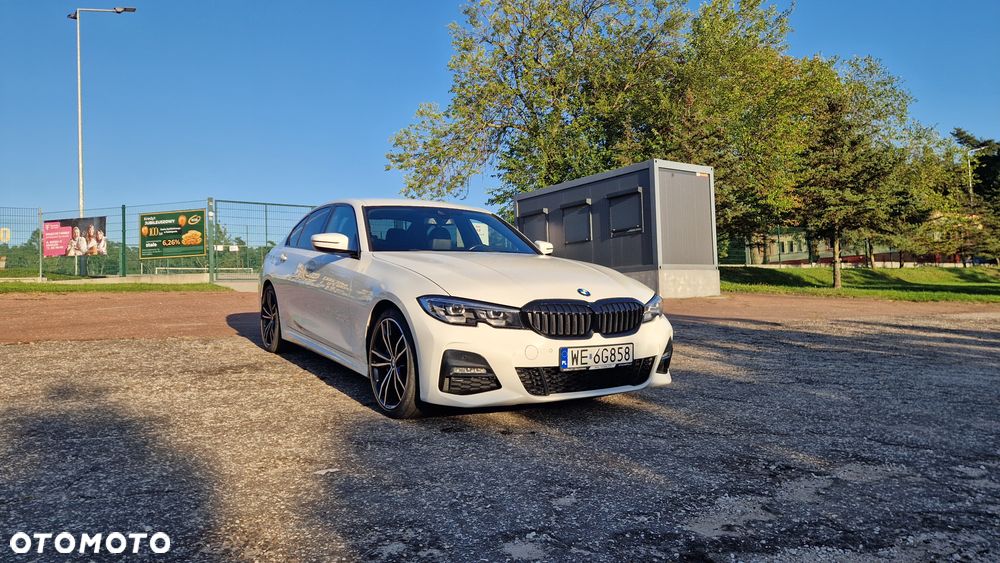 BMW Seria 3 330d MHEV M Sport sport - 2