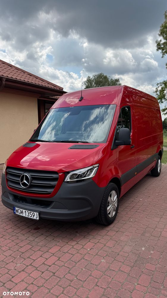 Mercedes-Benz Sprinter - 2