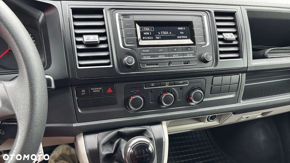 Volkswagen Transporter - 18