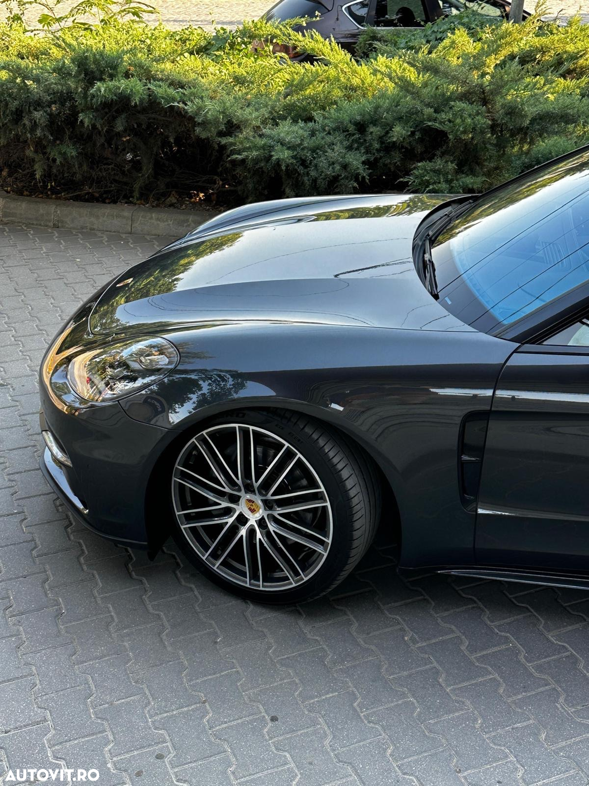 Porsche Panamera 4S - 11