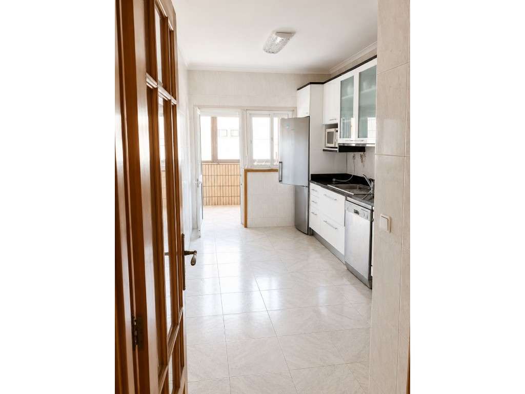 Apartamento T3 com garagem em Canidelo - Grande imagem: 4/18