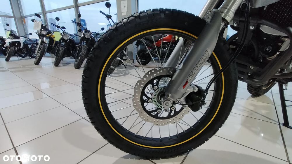 VOGE 300GY RALLY - 18
