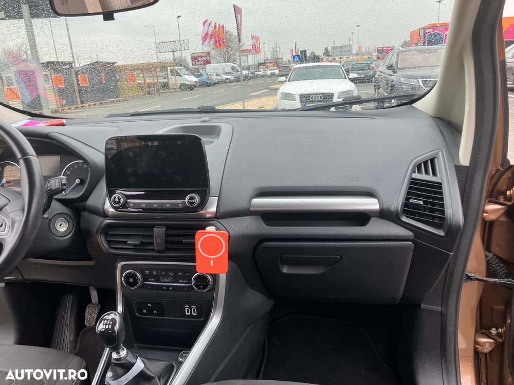 Ford EcoSport - 12