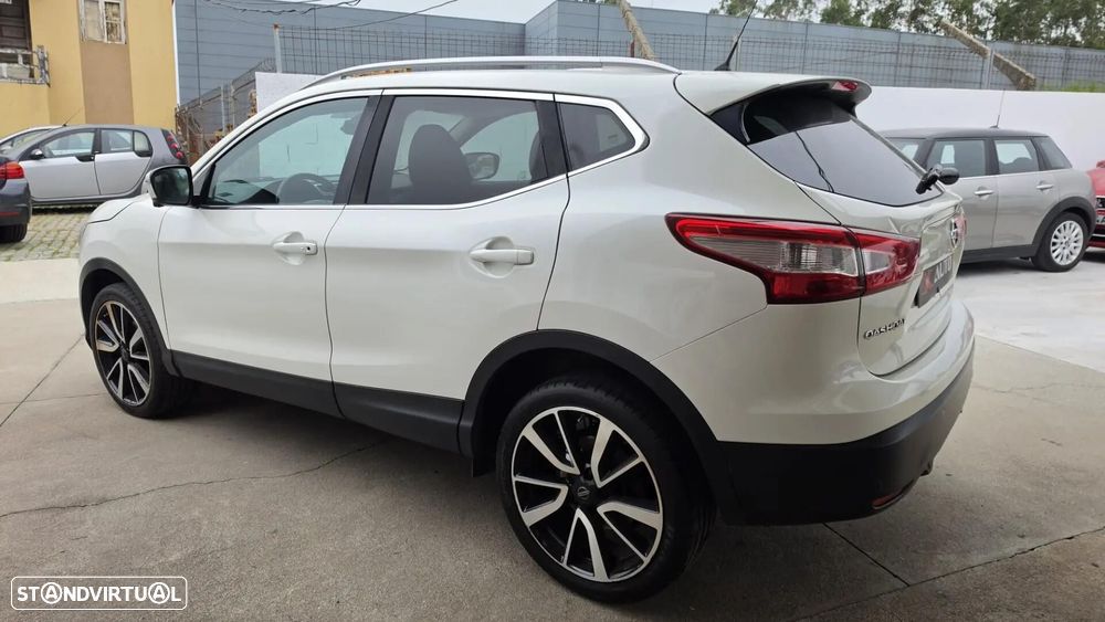 Nissan Qashqai 1.6 dCi N-Connecta Led - 4