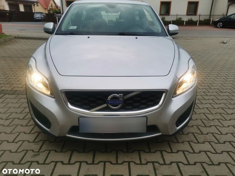 Volvo C30 D2 R-Design - 3