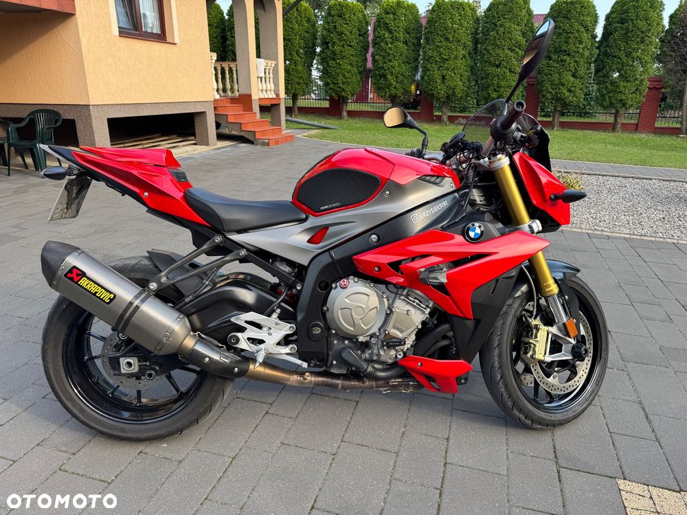 BMW S - 1