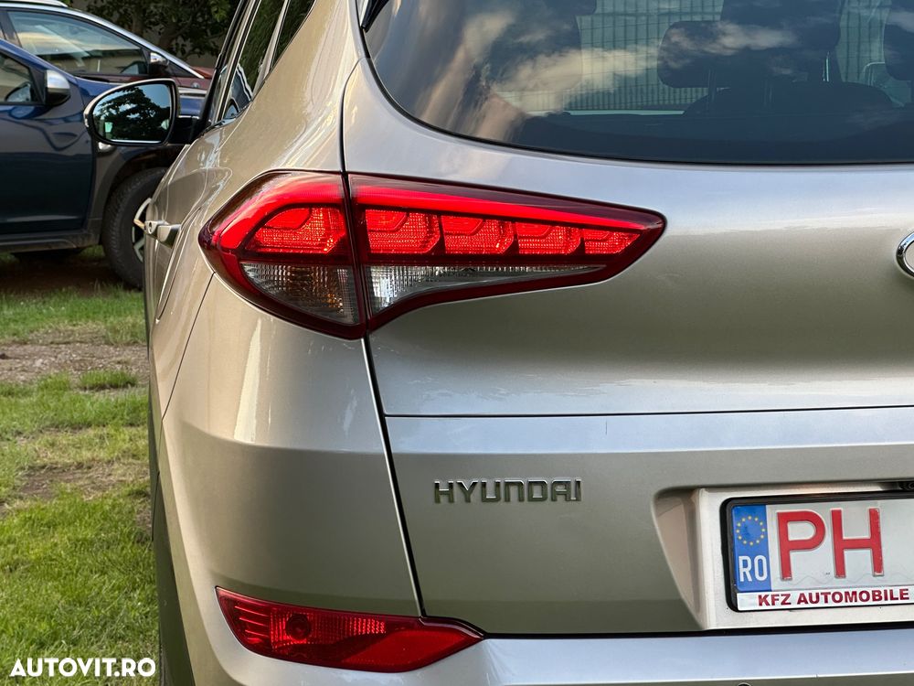 Hyundai Tucson blue 1.7 CRDi 2WD Style - 36