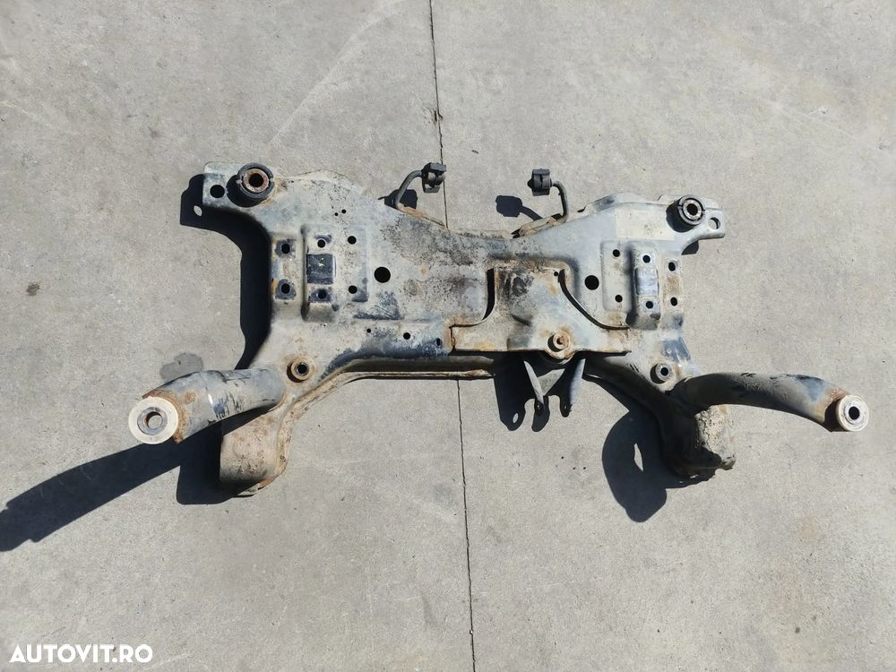 jug cadru motor 1.6 tdci  ford c-max dm2 - 3
