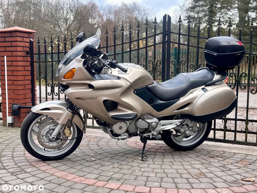 Honda NT - 6