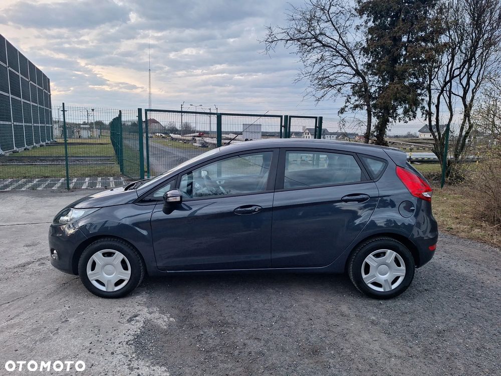 Ford Fiesta - 6