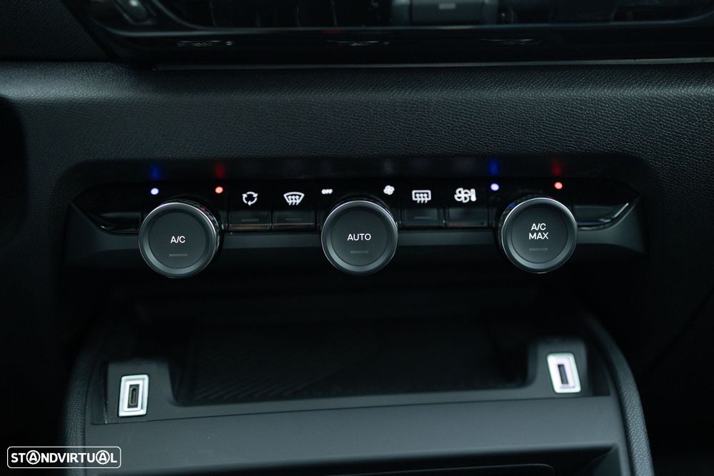 Citroën C4 X 1.2 Hybrid Max e-DSC6 - 28