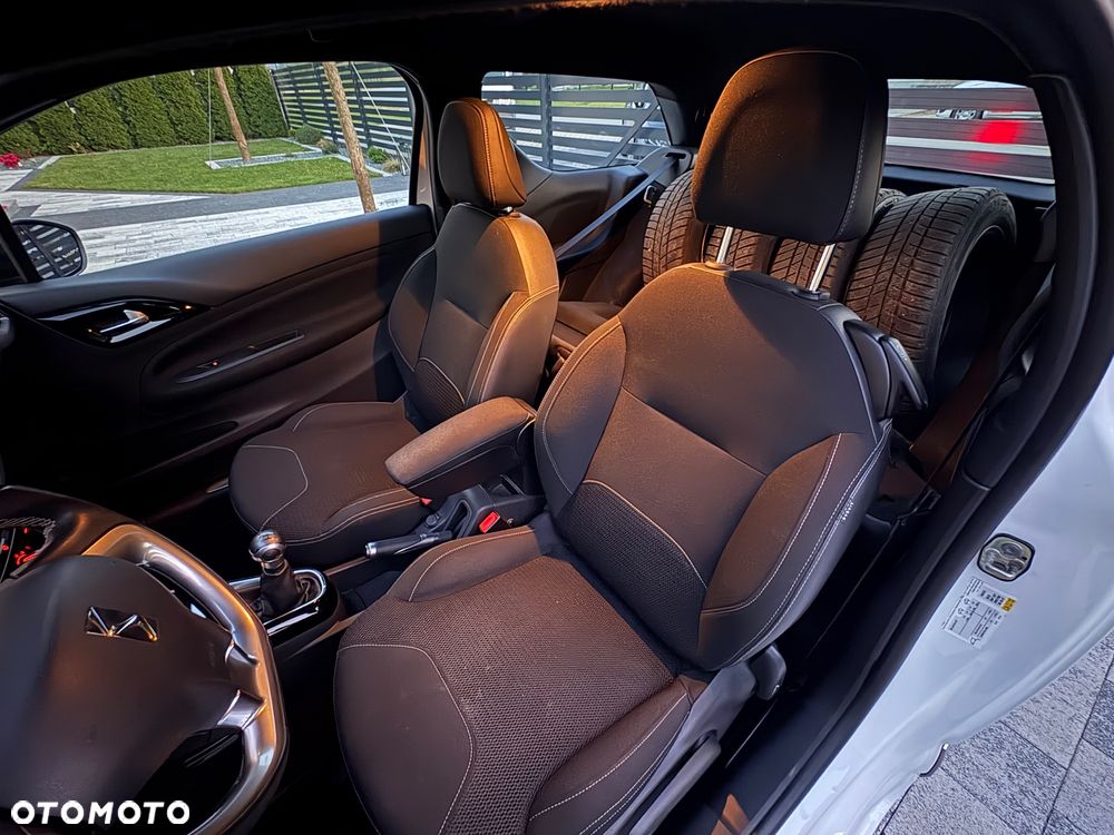 Citroën DS3 PureTech 110 Start & Stop SoChic - 20
