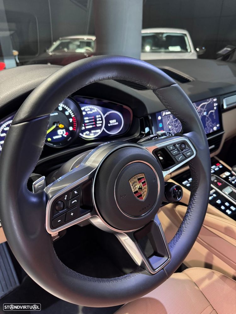 Porsche Cayenne E-Hybrid Platinum Edition - 20
