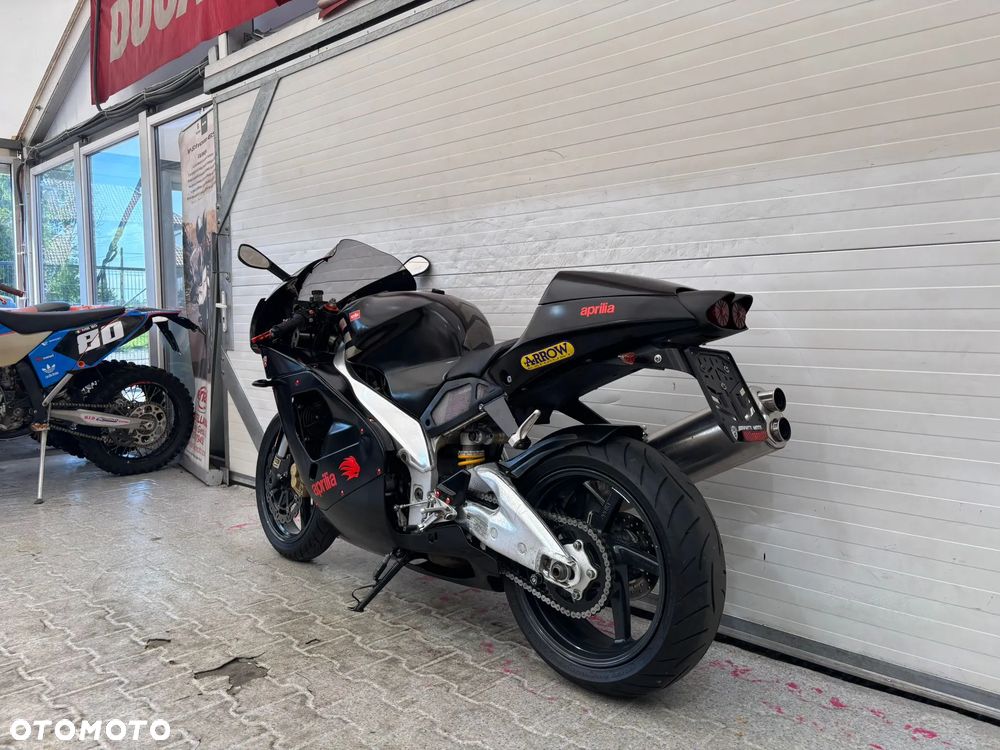 Aprilia RSV - 16
