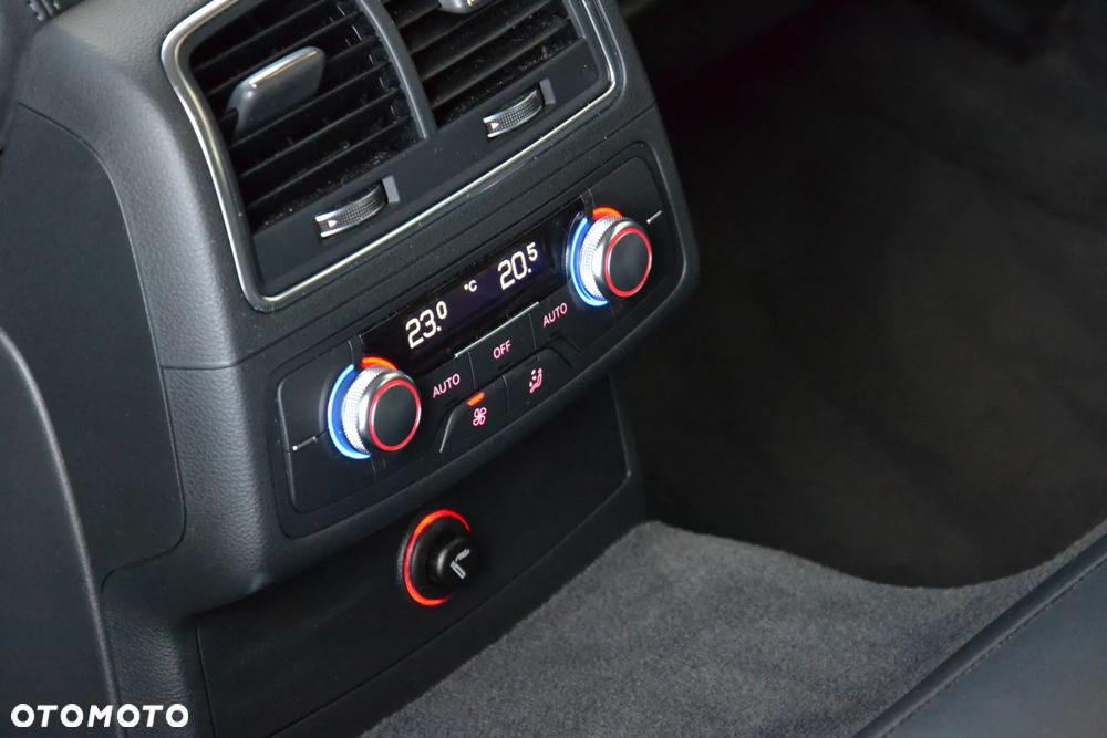 Audi A6 Avant 2.0 TDI Ultra S tronic - 31