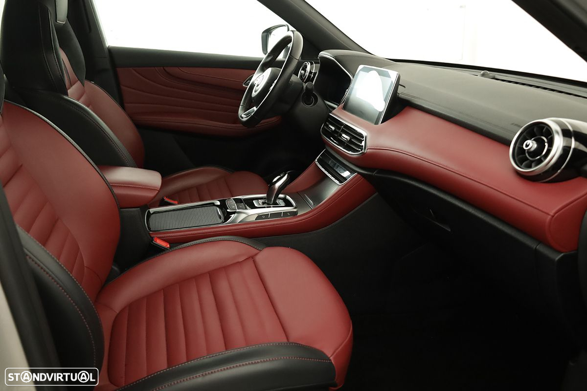 MG EHS 1.5 T-GDI Plug-in Hybrid Luxury - 22