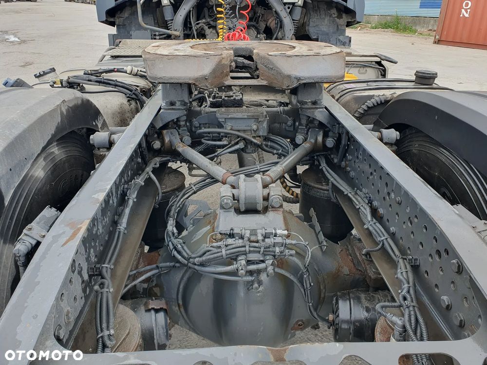 Mercedes Benz Actros 1843 - 11