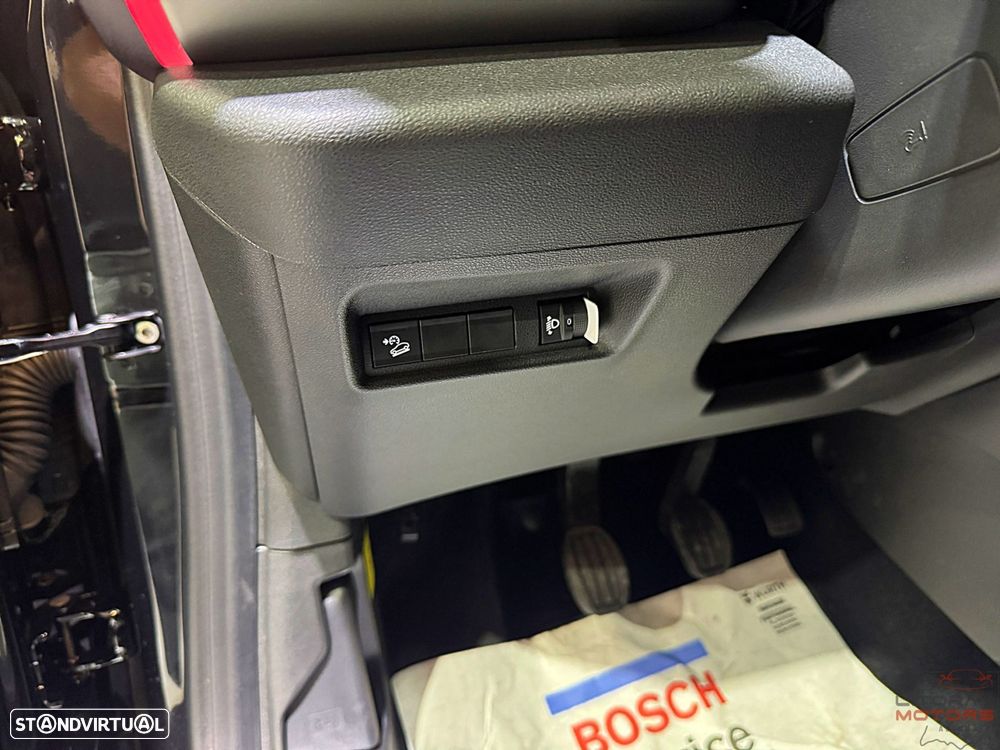 Jeep Avenger 1.2 GSE T3 Altitude - 19