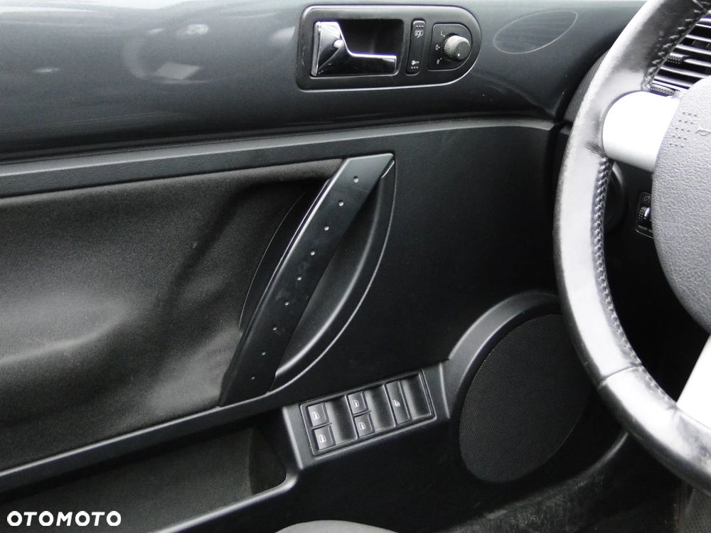 Volkswagen New Beetle 1.6 Freestyle - 10